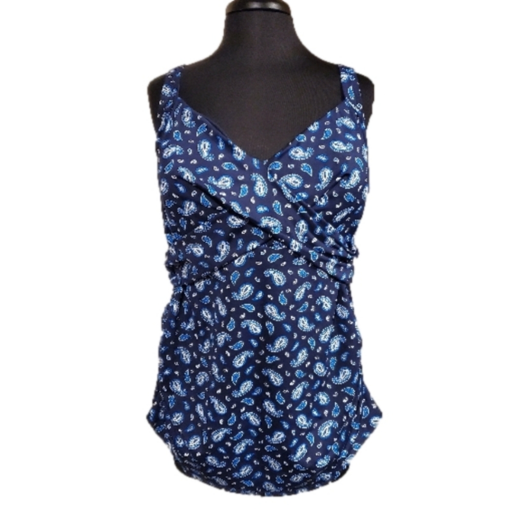 Lands End Swim Top (no bottoms) Paisley Print. Cups built in Size 20W